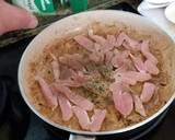 Foto del paso 3 de la receta: Verduras salteadas en salsa con pechuga de pollo