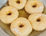 Foto langkah ke 5 dari resep Donut Labu Empuk dan Lembut.
