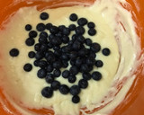 Foto del paso 4 de la receta: Muffins de arándanosSúper fáciles, rápidos y deliciosos! 😋