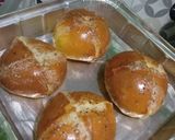 Foto langkah ke 7 dari resep Korean Garlic Cheese Bread.