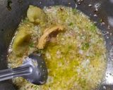 લીલી હળદર અને લીલા વટાણા નું શાક (Lili Haldar Lila Vatana Shak Recipe In Gujarati) રેસીપી સ્ટેપ2ફોટો