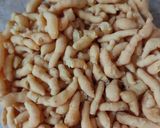 A picture of step 4 of Chat pati dahi bhala chat.