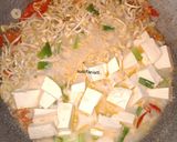 Foto langkah ke 4 dari resep Tahu tauge kuah susu.