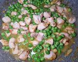 Foto del passaggio 5 della ricetta Pepite di Tacchino, Piselli e Agrumi