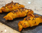 Foto del paso 5 de la receta: Croissant relleno de crema Lotus