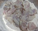 Foto langkah ke 3 dari resep Ayam Goreng Tepung Masak Cabe Garam.