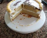 A picture of step 7 of Simple vanilla cake #4weekschallenge.