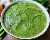 A picture of step 4 of Spicy Coriander Gathiya chutney.