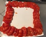 Une image de l'étape 3 de Salade de tomates, courgette, olives, feta et persil.