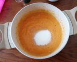 A picture of step 3 of White Chocolate Panna Cotta.
