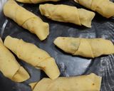 A picture of step 6 of Samosa roll.