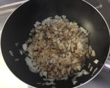 Foto del paso 1 de la receta: Salchichas encebolladas a la cerveza