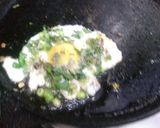 A picture of step 2 of Multigrain & Half Fry Egg.