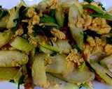 Hình bước làm 3 của món Củ niễng xào trứng