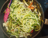 Foto del paso 7 de la receta: Fideos fritos de calabacín con ternera 🇨🇳. Sin gluten/keto