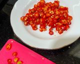 Foto langkah ke 1 dari resep Sambal Rawit Iris ala Chef Devina.