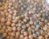 Foto del paso 4 de la receta: Garbanzos con queso de cabra y pimientos