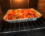 Foto del paso 7 de la receta: Muslos de pollo al horno con verduras