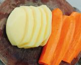 Hình bước làm 1 của món Bánh tráng chiên xúc salad rau củ