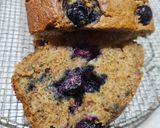 Foto del paso 5 de la receta: Budín integral de banana y arándanos