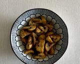Foto langkah ke 3 dari resep Tumis jamur.