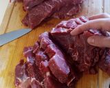 Sült marhacomb hagymaágyon🐃🕚✨ recept fázis 3 fotója