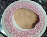 A picture of step 3 of Kulith/ Horse gram stuffed kachori.