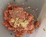 Foto del paso 1 de la receta: 2 recetas en 1. Galets y albóndigas en salsa