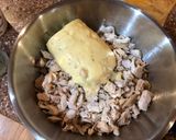 A picture of step 1 of Chicken Pot Pie Bubble Up.