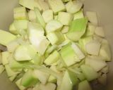 Foto del paso 1 de la receta Puré de soja verde, calabacín blanco y  Agua de Mar