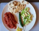 Foto del paso 1 de la receta Salteado de ternera con pack choi