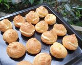 Foto langkah ke 8 dari resep Kue Soes / Kue Sus.