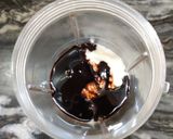 A picture of step 1 of Chocolate Lassi.