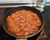 Foto del paso 4 de la receta: Piquillos rellenos de Carne con bechamel y queso gratinado