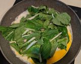 A picture of step 5 of Oyster Omelet (Chef Guo Zhuyi's Version).