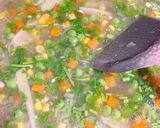 รูปขั้นตอนการทำที่ 1 ของ ซุปผักชีมะนาว / lemon coriander soup 🍋 🍲