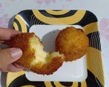Foto langkah ke 9 dari resep Bola bola kentang keju.