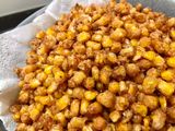 खट्टी, मीठी, तीखी कॉर्न फ्राई. (Khatti mithi teekhi corn fry recipe in hindi)