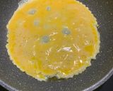Foto del paso 2 de la receta Tortilla francesa con queso para bebés