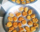 गुड़ तिल की रेवड़ी (Gud Til ki rebdi recipe in hindi) रेसिपी चरण 4 फोटो