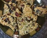 Foto del paso 5 de la receta: Bocadillos de cranberry, ajonjolin y pepitoria