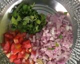 A picture of step 1 of Prawn gravy.