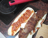 Foto del paso 3 de la receta: Bocadillo de bistec empanado, queso y salsa boloñesa