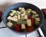 Foto del passaggio 3 della ricetta Brodino verdure per svezzamento
