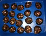 Foto langkah ke 3 dari resep Cornflake coklat.