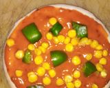 A picture of step 3 of Corn and capsicum pizza.