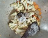 Foto langkah ke 4 dari resep Cah Kembang Kol Saus Tiram.
