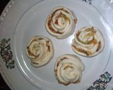 A picture of step 4 of Stuffed Roses.