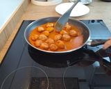 A picture of step 5 of Meatballs in Onion and Tomato Sauce.
