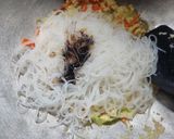Foto langkah ke 3 dari resep Bihun Goreng Sayur.